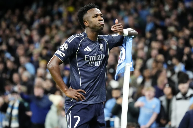 Negotiations on Vinicius' future stalled