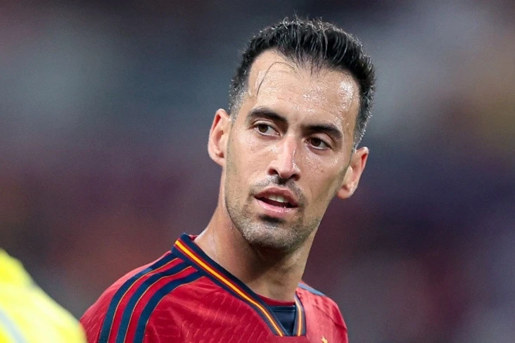 Iniesta reacts to Busquets ending his career: You had a unique style of play