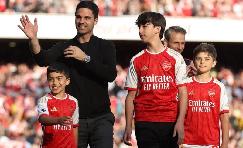 Qabriel Arteta Arsenal U-18-də debüt etdi