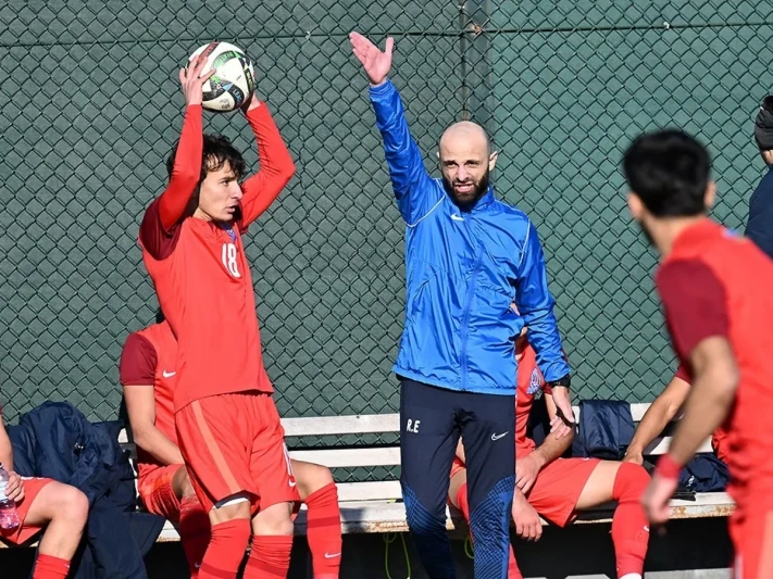 Rəşad Eyyubov: U-21 qələbəni heç kimdən çox istəyir