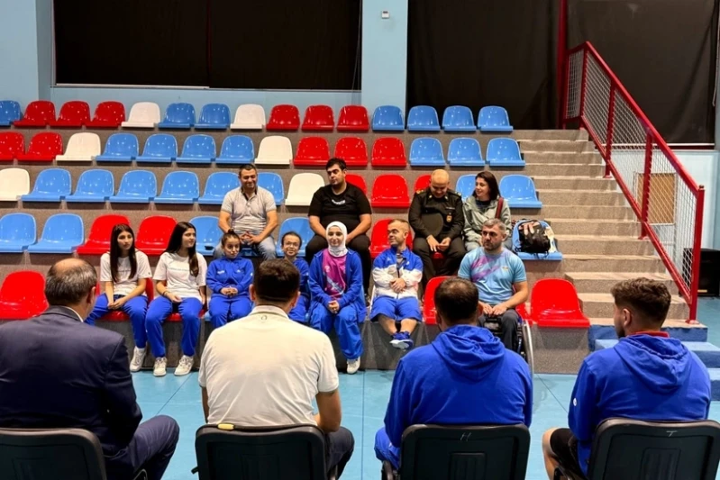 ABF baş katibi parabadminton üzrə Avropa çempionatına yollanan milli komanda ilə görüşüb