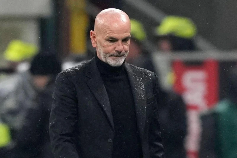 Fiorentina Sacks Stefano Pioli