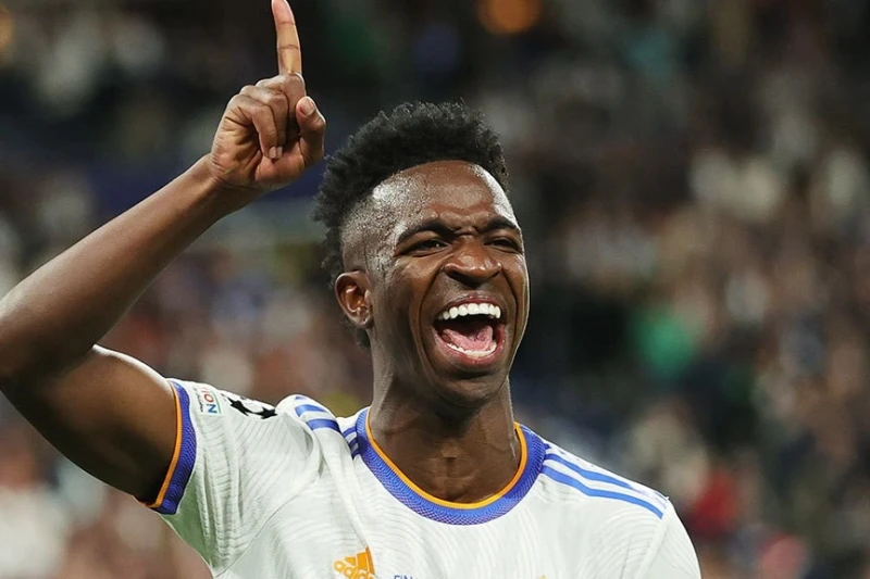 Genç Vinicius 30 milyon değerinde yeni sözleşme imzalayacak