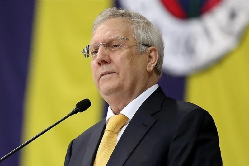 Əziz Yıldırımın yol hərəkətində sürücü ilə mübahisəsi: Bütün İstanbulu yığaram!