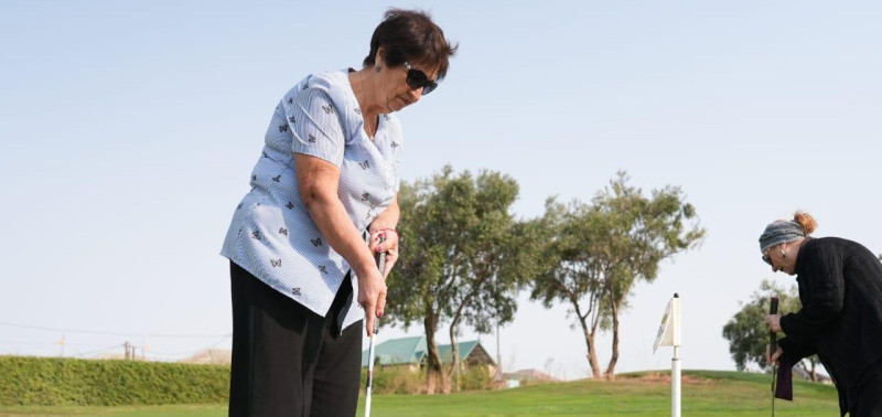 Ahıllar üçün qolf üzrə master-klas Ahıllar üçün qolf üzrə master-klas