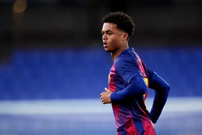 "Barcelona" extends contract with Shane Kluivert until 2028