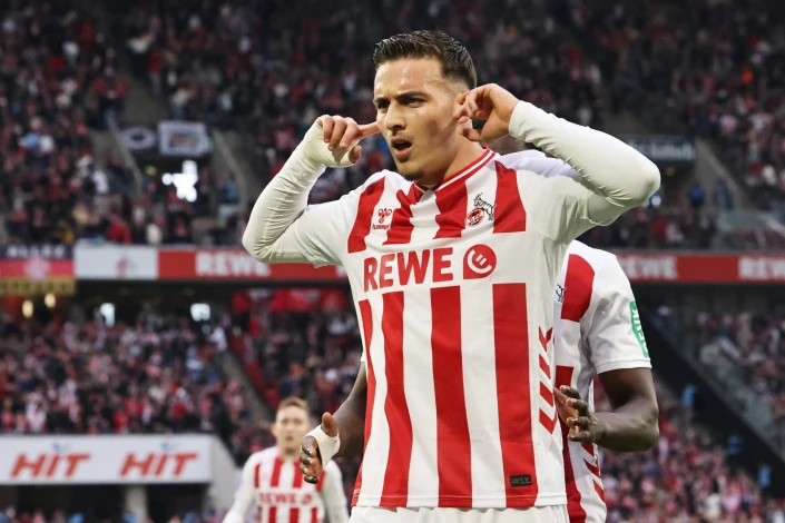 "Manchester United" and "Tottenham" are fighting for Said El Mala