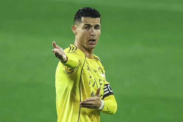 Saudi commentator criticizes Ronaldo: "He must know his place"