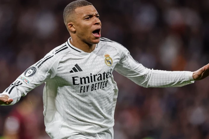 Mbappe Çempionlar Liqasında yeni uğurlara imza atıb