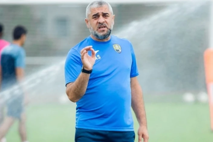 Adil Şükürovdan "Kəpəz"də başqa sahədən adam yığılması iddialarına cavab