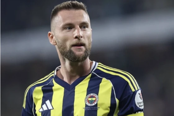 Капитан «Фенербахче» Милан Шкриньяр получил травму