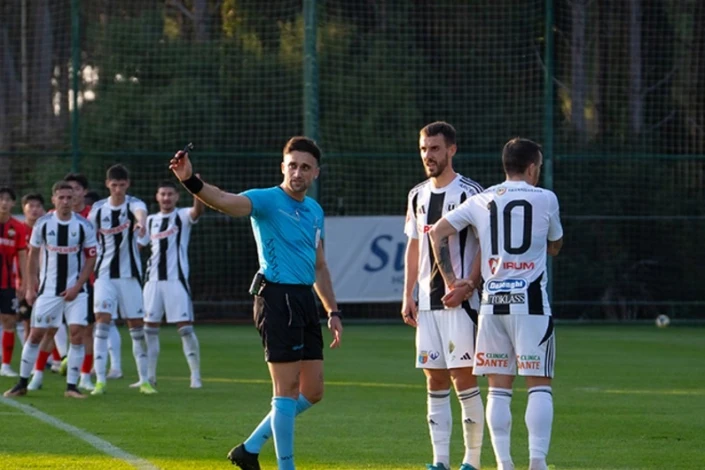 Azərbaycanlı futbol hakimləri Türkiyənin Antalya şəhərində yoxlama oyunu idarə ediblər