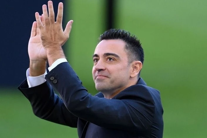 Xavi Hernandes yenidən Messi ilə bir komanda da ola bilər