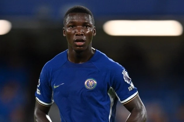 Chelsea, lejyonerini kadroda tutmayı düşünüyor