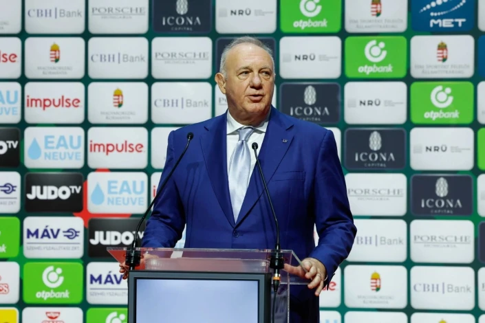 Laslo Tot: "IJF bayrağının Azerbaycan'a teslimi Bakü-2026'ya geçişin sembolüdür"
