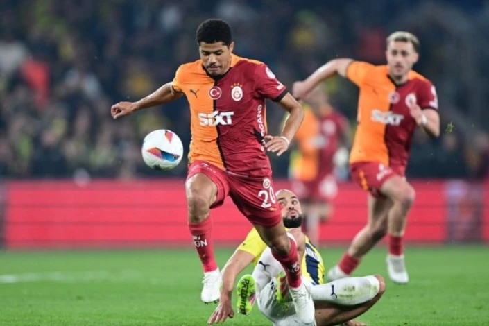 "Qalatasaray" "Mançester Siti"nin maraqlandığı oyunçu üçün 40 milyon avro istəyir