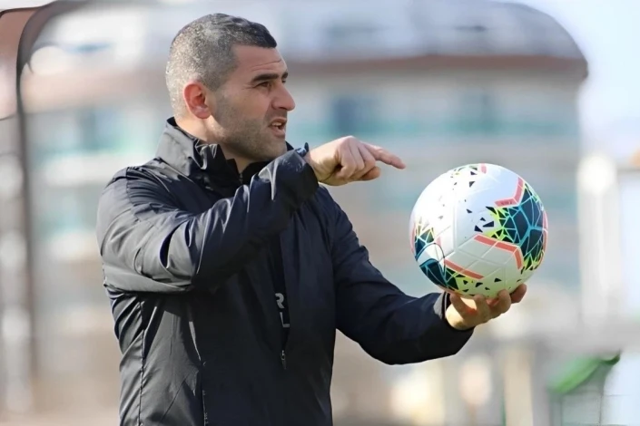 Fuzuli Mammadov: "We must build our game against Ukraine from defense and be sharp in counter-attacks"