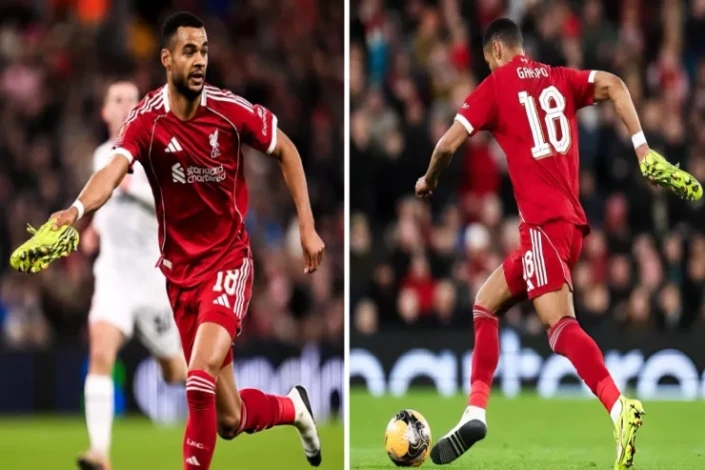 Qakponun əlində butsu ilə hücuma keçdiyi qəribə an