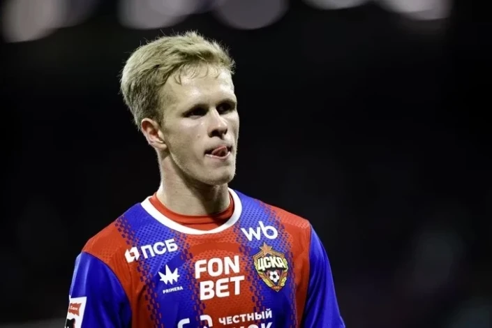 Qalatasaray, rusiya yarımmüdafiəçisi Matvey Kislyak transferinə maraq göstərir