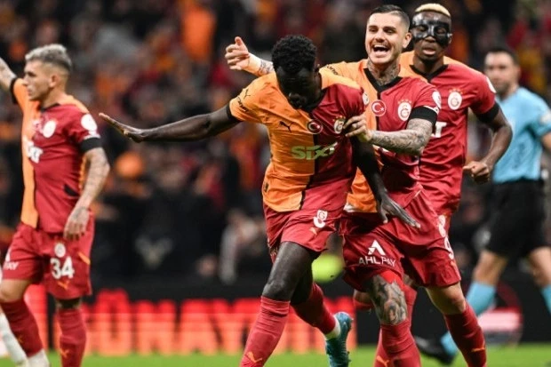 İstanbul derbisində "Qalatasaray" qalib gəldi