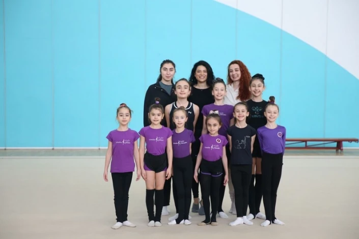 Türkiyənin bədii gimnastları Bakıda təlim-məşq toplanışında iştirak ediblər