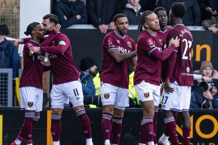 "West Ham", FA Cup'ta "Burton Albion" Deplasmanında Galibiyet Elde Etti