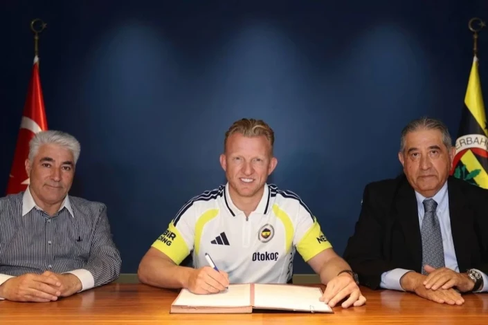 Dirk Kuyt “Fənərbağça”ya qayıdıb