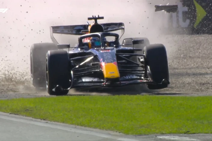 Verstappen's car crash and damage in Melbourne