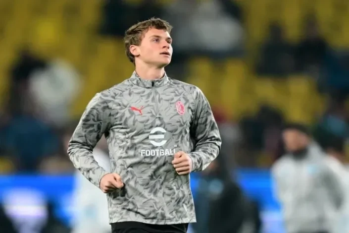 Maksimilian İbrahimoviç "Milan"dan "Ayaks"a keçir