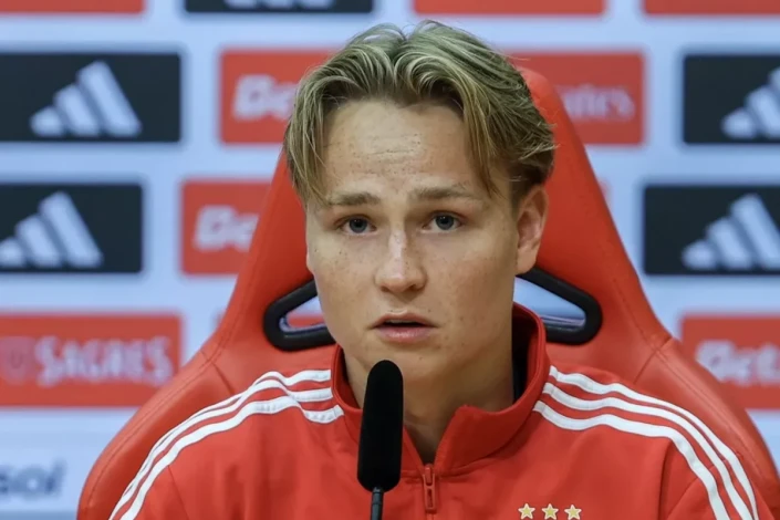 "Барселона" интересуется игроком "Бенфики" Андреасом Шельдерупом