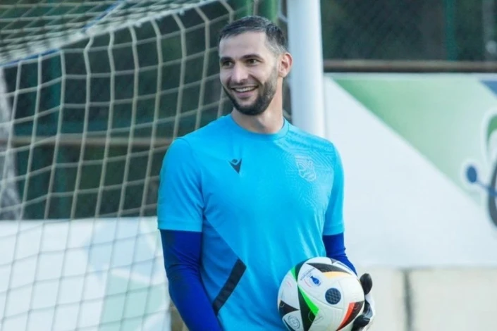 "Sumqayıt"ın qapıçısı Mehdi Cənnətovdan müsahibə: Oyunlar arasında qısa fasilələr çətindir, hər iki turnir prioritetdir