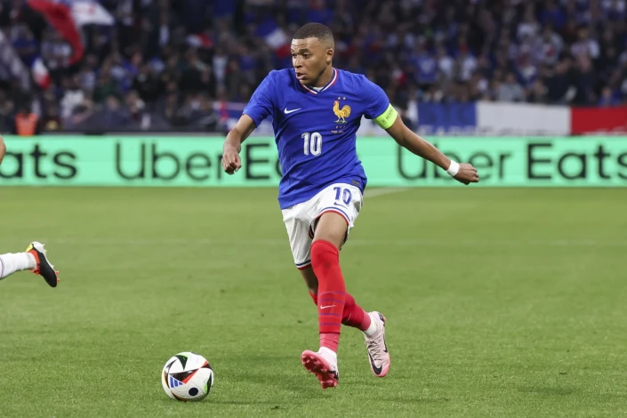 Mbappe 2026-cı il dünya çempionatında Messi ilə qol vuranda.shared