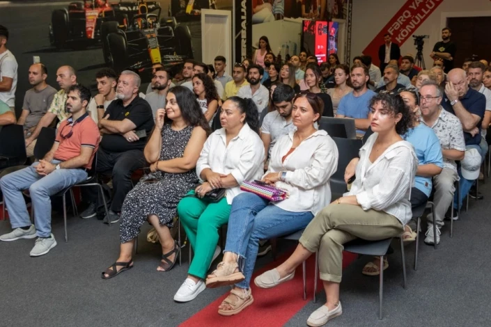 Bakı Şəhər Halqası Azərbaycan Qran-Prisinə media nümayəndələrinın akkreditasiyası ilə bağlı seminar