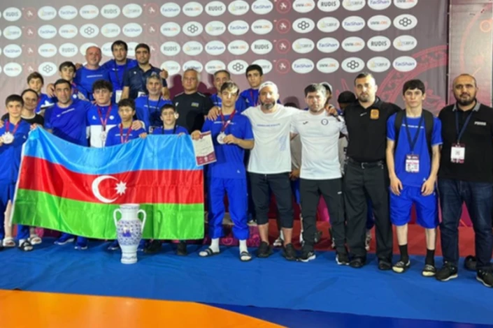 Azərbaycan U-15 Sərbəst Güləş Millisi Avropa Çempionatında Rekord Xalla Çempion Oldu