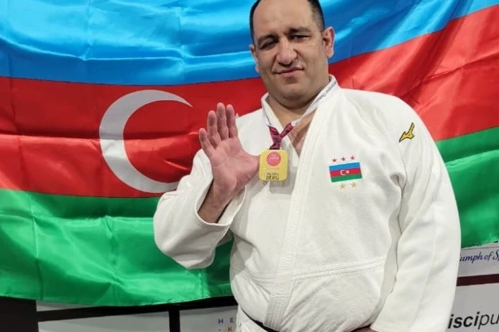 İlham Zəkiyev 10-cu dəfə Avropa çempionu oldu
