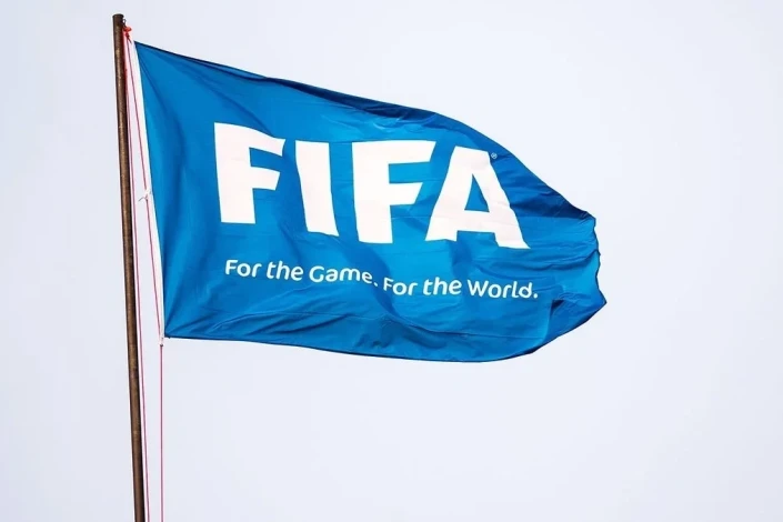 Gazeteci FIFA ve Arjantin Futbol Federasyonunu yolsuzlukla suçladı
