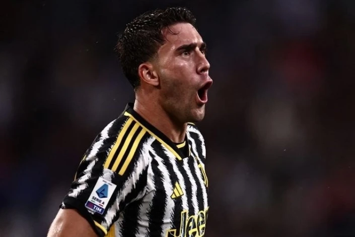 Vlahoviç Juventus'tan PSG'ye transfer olabilir