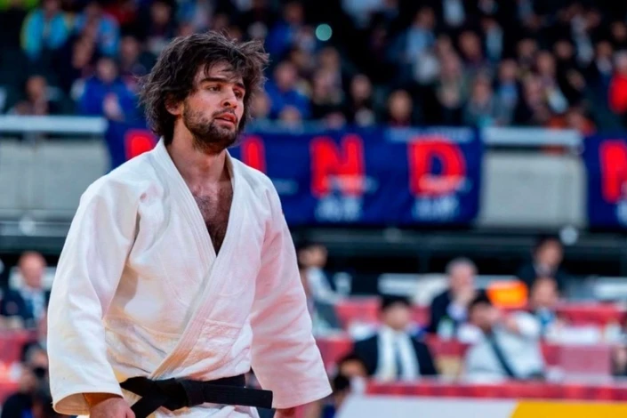Чемпионат мира: Зелим Тчкаев вышел в полуфинал