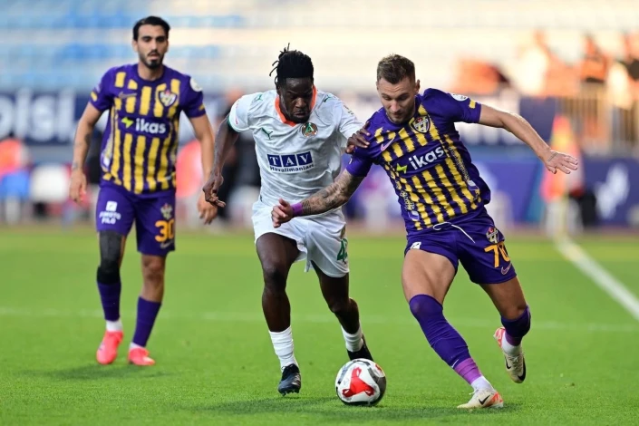 "Eyüpspor" - "Alanyaspor" matçında 3 qol qeydə alındı: "Eyüpspor" qələbə qazandı