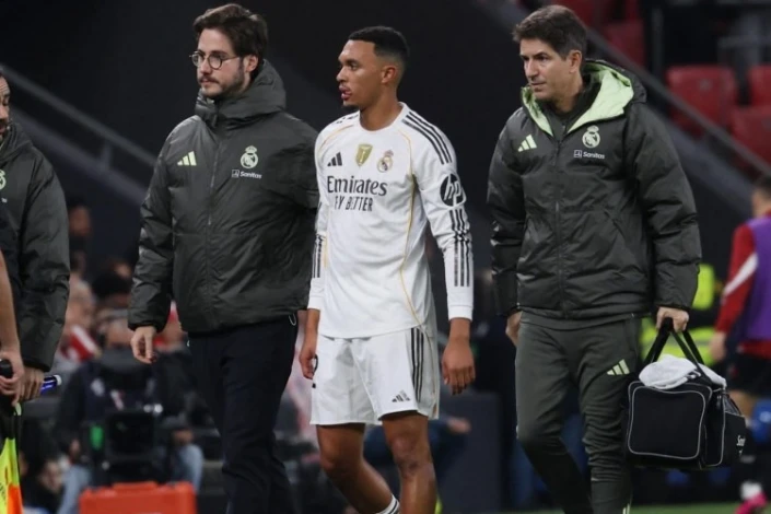 Trent Alexander-Arnold Yine Sakatlandı