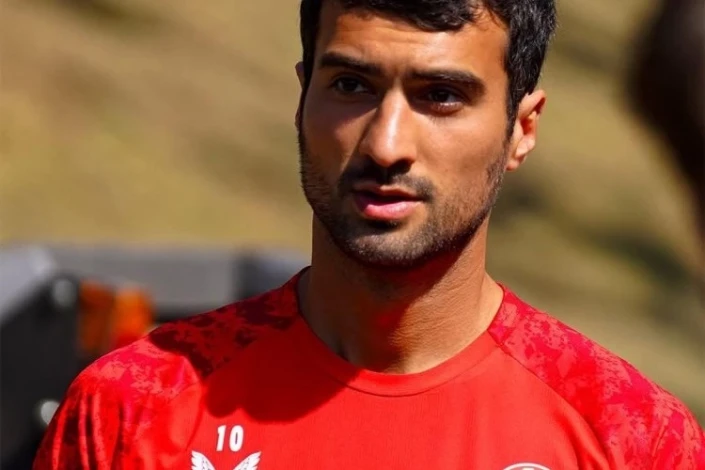 Mahir Emreli "Kayzerslautern"də debüt matçında qol ilə fərqlənib