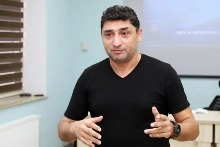 Aslan Kərimov: "Legioner limitinin ləğvi 10-12 komandalı çempionat üçün..."
