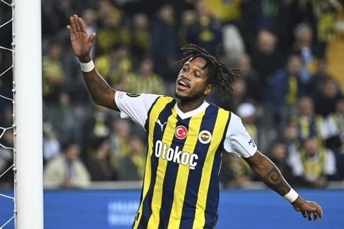 Fenerbahçe Fred ile Yollarını Ayırıyor