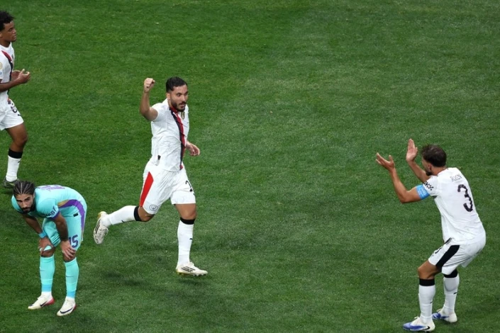 "Mançester Siti" FİFA Klublararası Dünya Çempionatında "Əl-Ayn" üzərində qələbə qazanaraq pley-offa yüksəlib