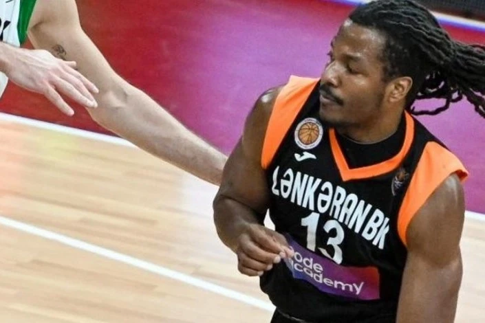 Amerikalı basketbolçu "Lənkəran"ı tərk etdi