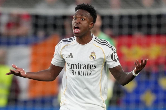 Real Madrid Vinisiusu bu yay sata bilər