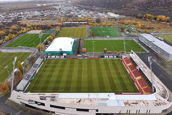 Qəbələ şəhər stadionunda işlər yekunlaşdı