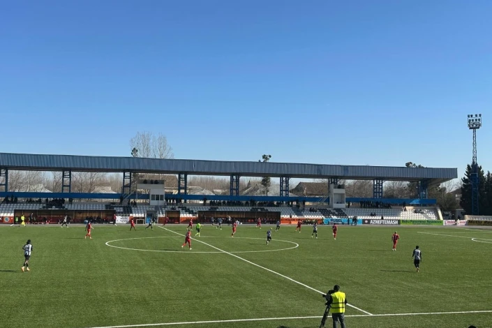 "Араз-Нахчыван" победил "Карван-Евлах"