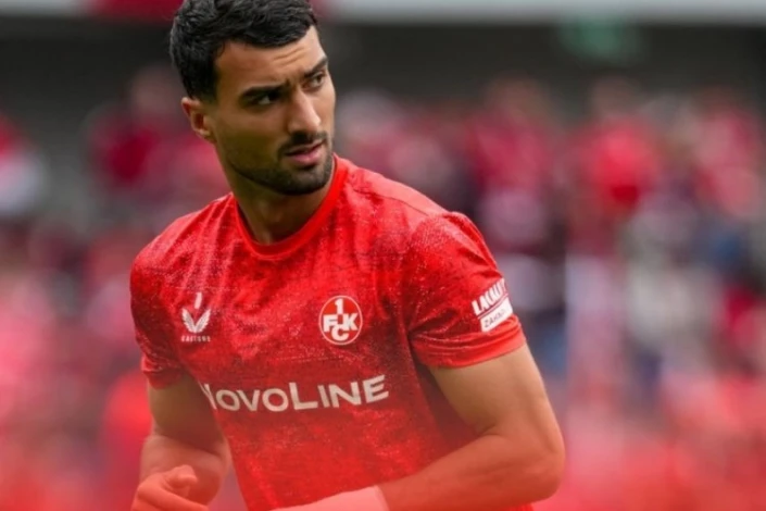 Mahir Emreli Celebrates Goal with "Kaiserslautern"