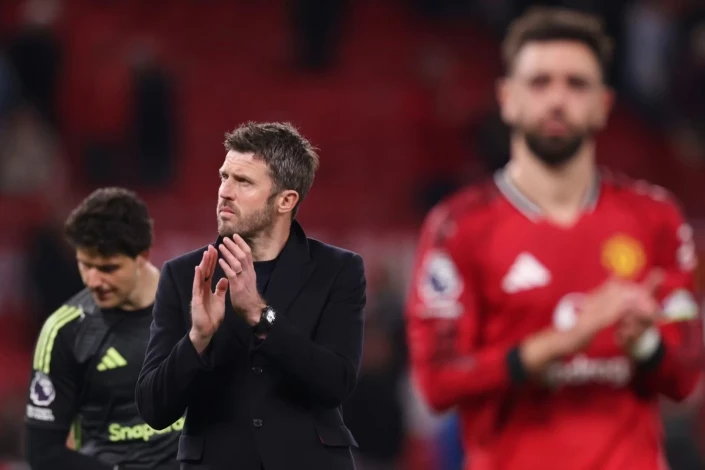“Mançester Yunayted” rəhbərliyi Karriki deyil, futbolçuları günahlandırır